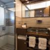 Motor Yacht CAMPO VERDE Guest Bathroom