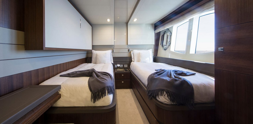 Motor Yacht CAMPO VERDE Twin Guest Stateroom