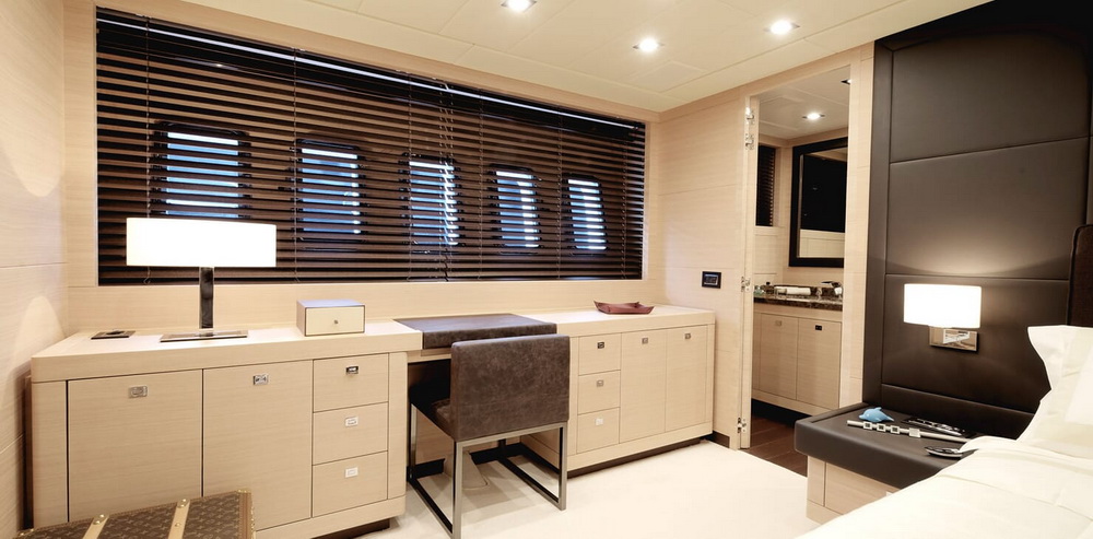 Motor yacht KAWAI master suite with vanity table