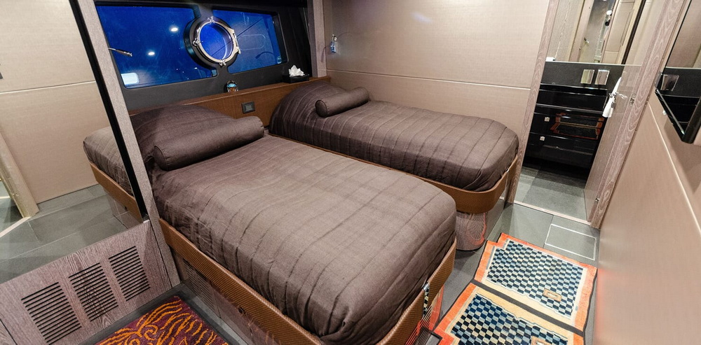 Motor Yacht MIRKA Twin Guest Stateroom