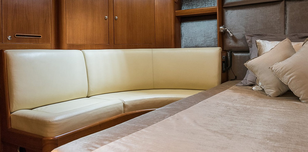 Sailing Yacht Sindonemo cabin