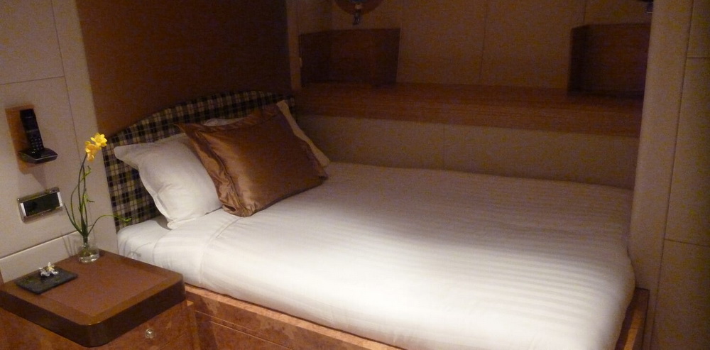 Sailing Yacht Sunny Hill guest cabin