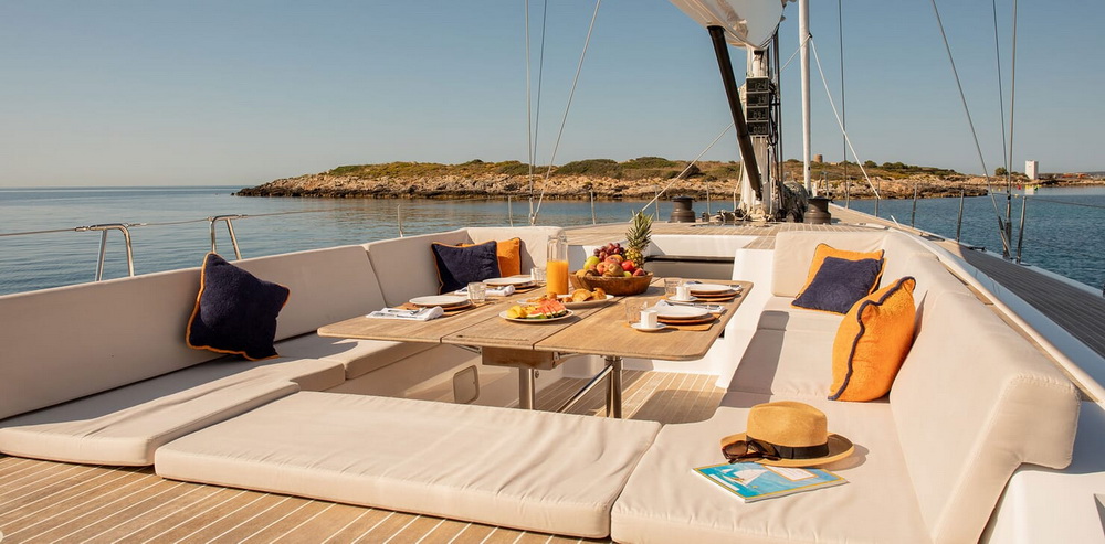 Sailing Yacht SWAN 80-102 SAPMA Deck Dining Table 1