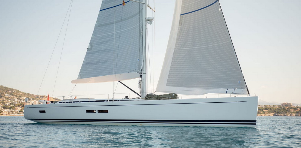Sailing Yacht SWAN 80-102 SAPMA Exterior Profile Underway