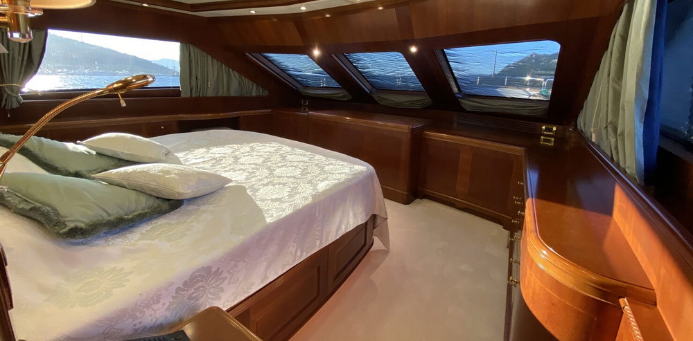 Motor Yacht TURK'S Master Stateroom