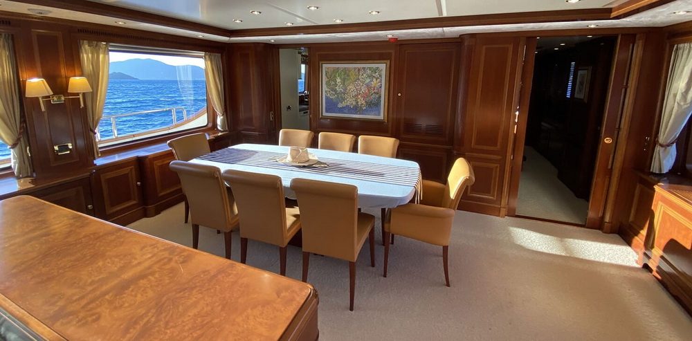 Motor Yacht TURK'S Main Deck Dining Table