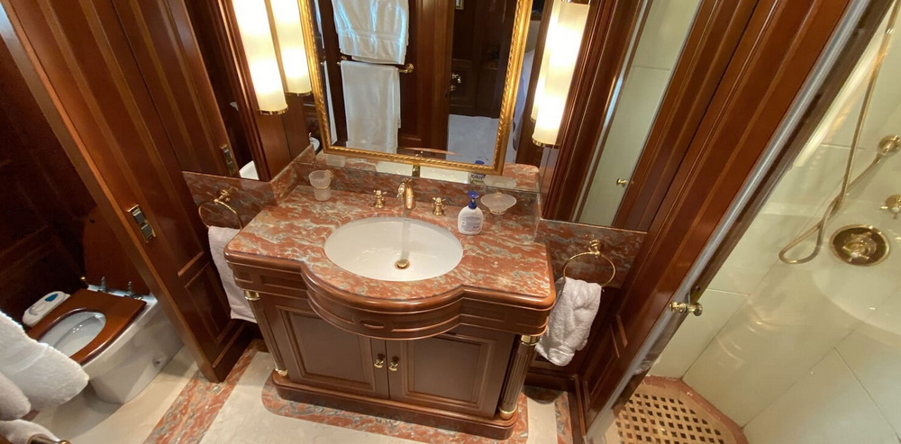 Motor Yacht TURK'S Bathroom