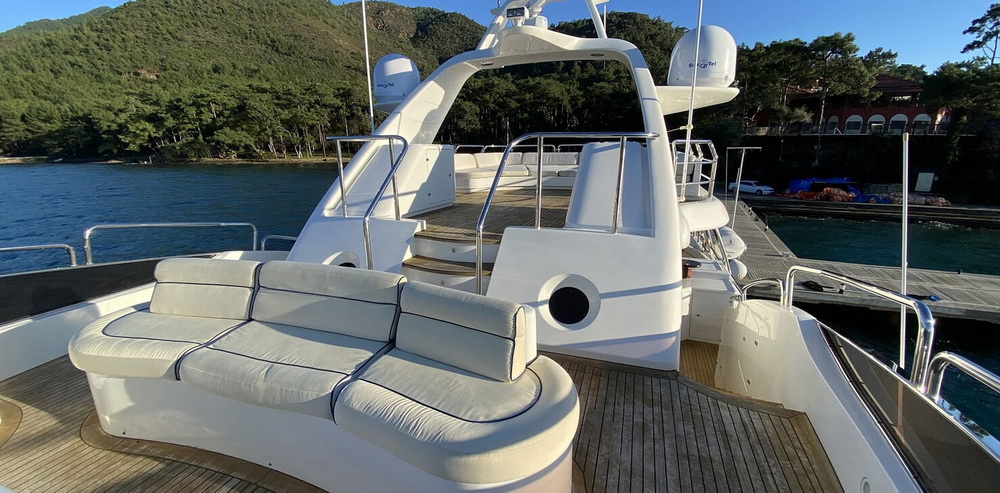 Motor Yacht TURK'S Sun Deck