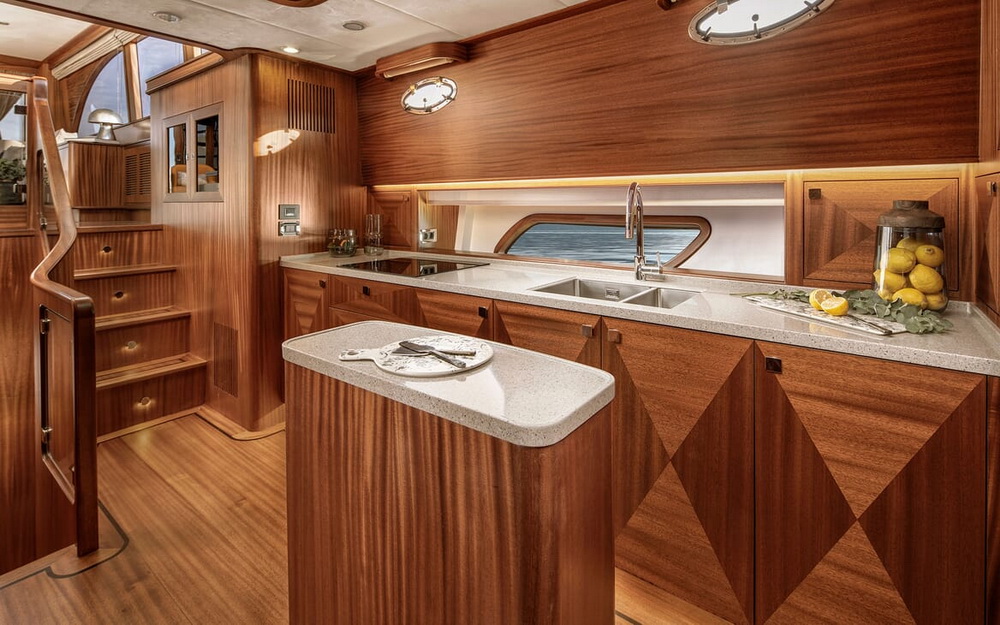 Motor Yacht VICEM 82 galley